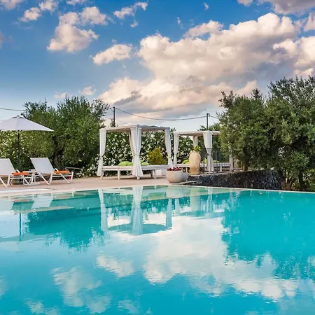Kepos Etna Relais & Exclusive Hotel 4*