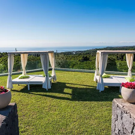 Kepos Etna Relais & Exclusive Hotel 4*